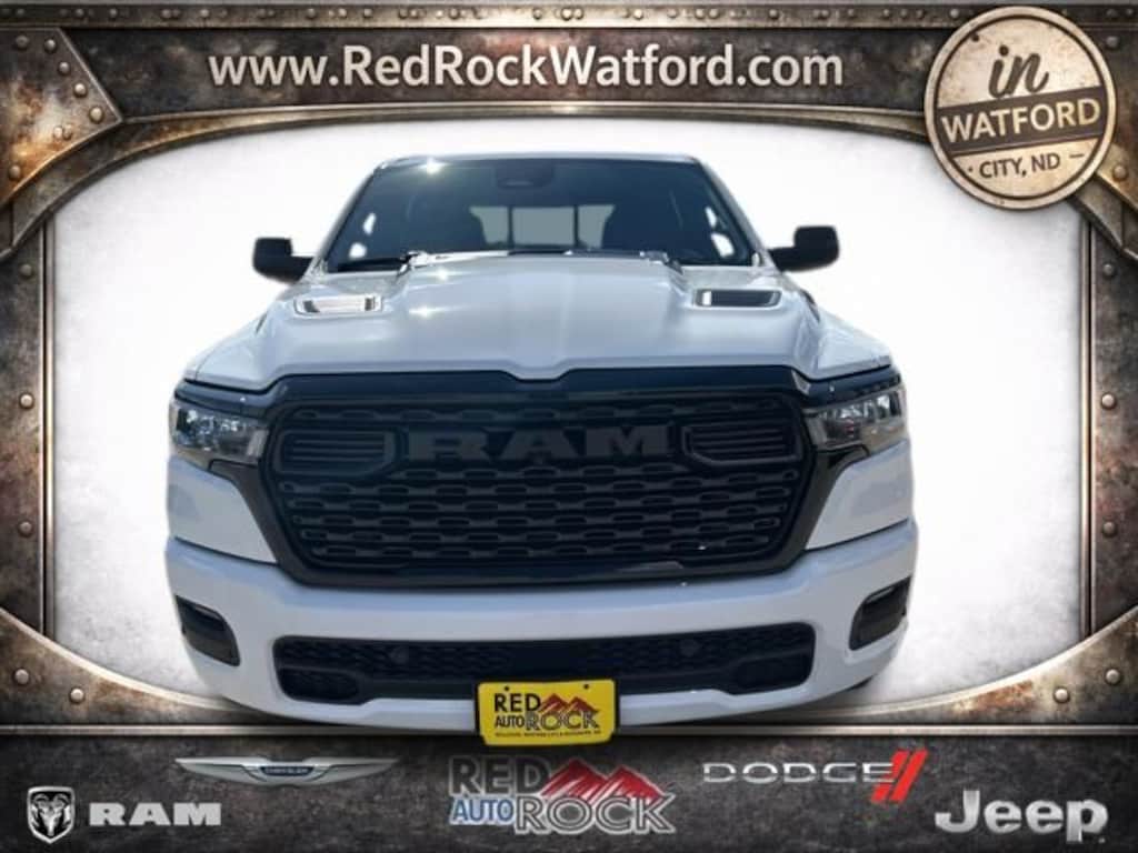 New 2026 Ram 1500 EXPRESS CREW CAB 4X4 5'7 BOX Pickup