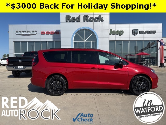 2026 Chrysler Pacifica Passenger Van 