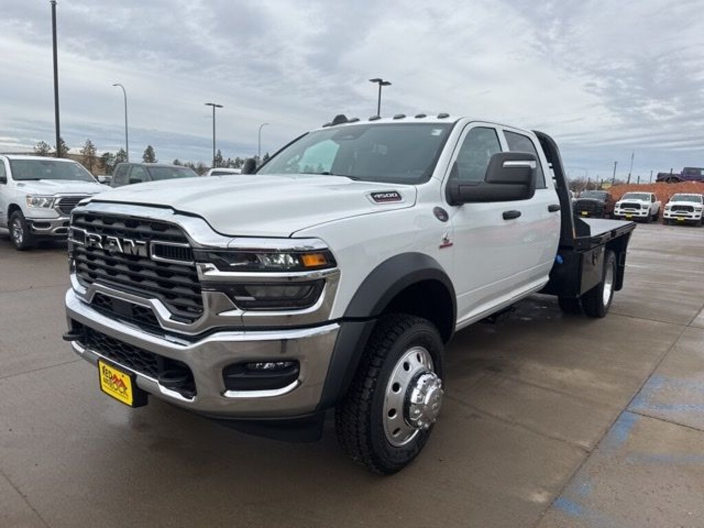 New 2026 Ram 4500 Chassis Cab TRADESMAN CREW 4X4 60' CA Pickup