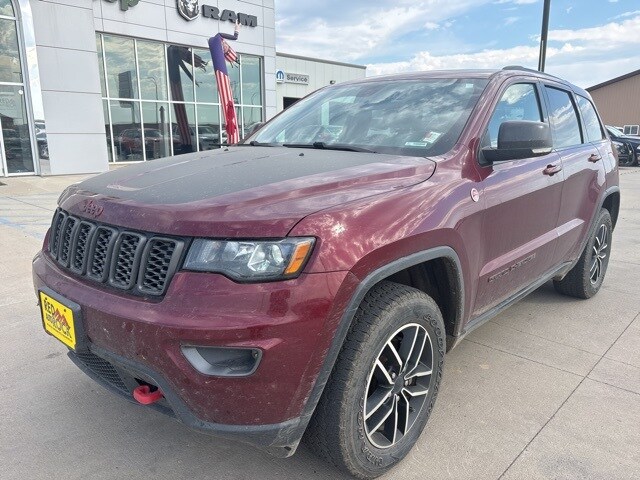 2020 Jeep Grand Cherokee Trailhawk photo 2
