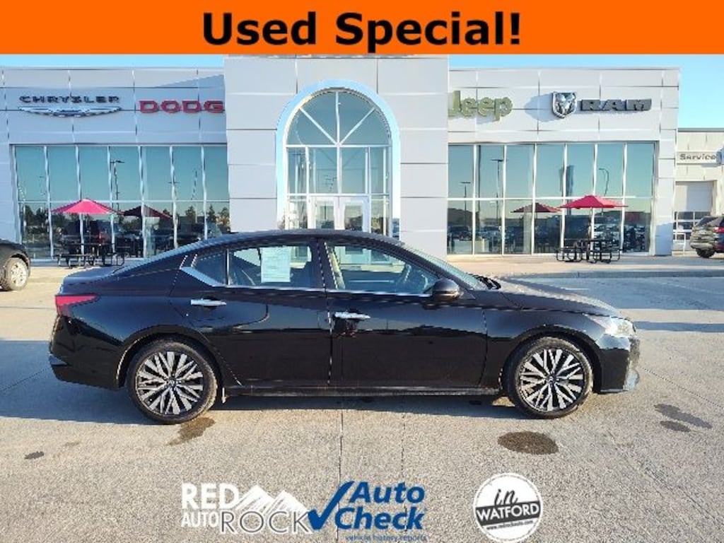Used 2023 Nissan Altima 2.5 SV Sedan