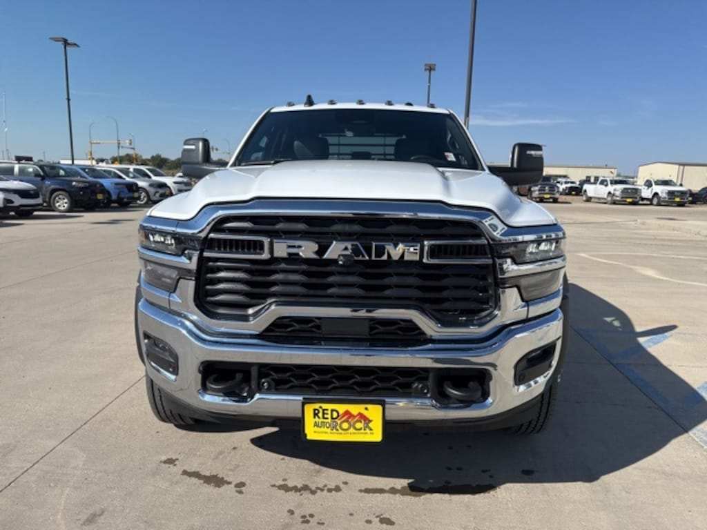 New 2025 Ram 5500 Chassis Cab 5500 TRADESMAN CHASSIS CREW CAB 4X4 84' CA Pickup