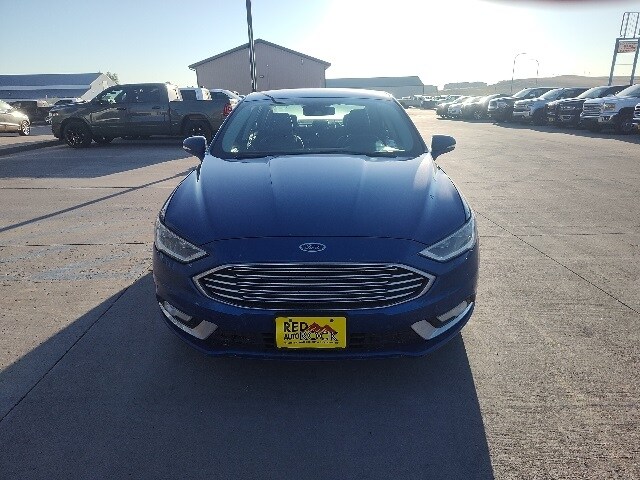2017 Ford Fusion Titanium photo 2