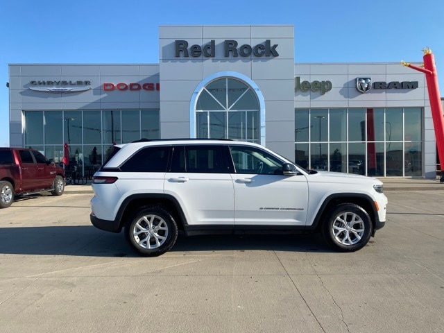 Used 2023 Jeep Grand Cherokee Limited with VIN 1C4RJHBG3PC508419 for sale in Watford City, ND