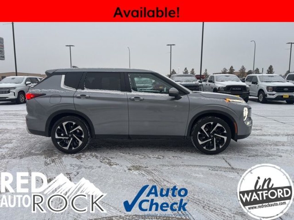 Used 2024 Mitsubishi Outlander SE SUV