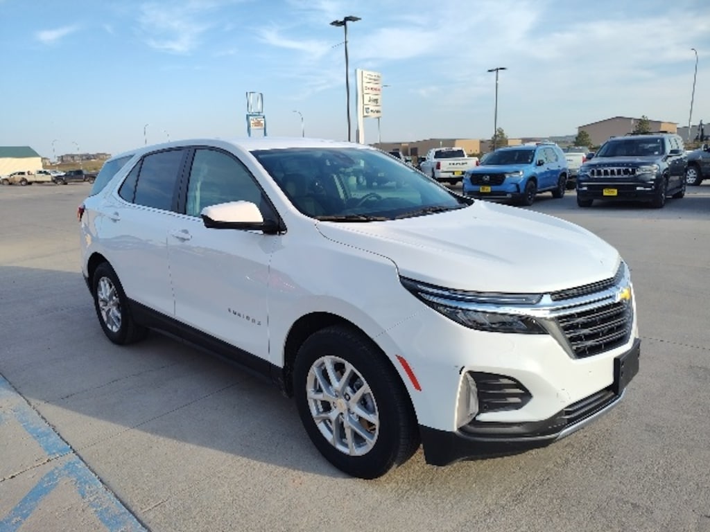 Used 2024 Chevrolet Equinox LT SUV