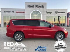 2026 Chrysler Pacifica SELECT AWD Passenger Van