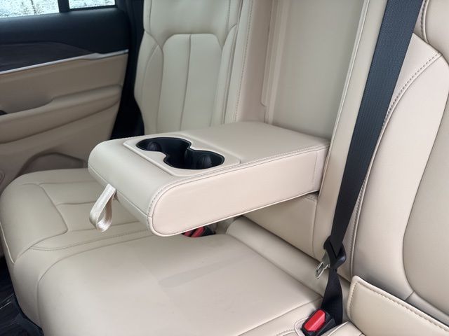 2025 Jeep Grand Cherokee Limited - Photo 18