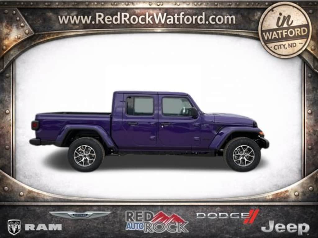 New 2026 Jeep Gladiator SPORT S 4X4 Pickup