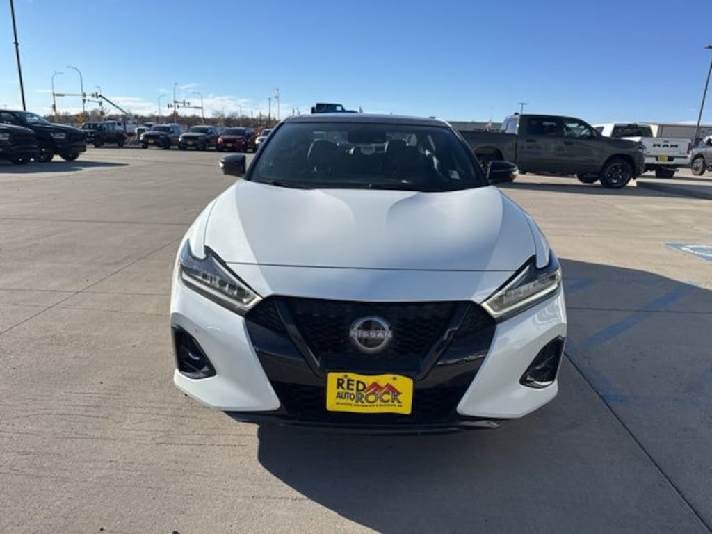 Used 2023 Nissan Maxima SR Sedan