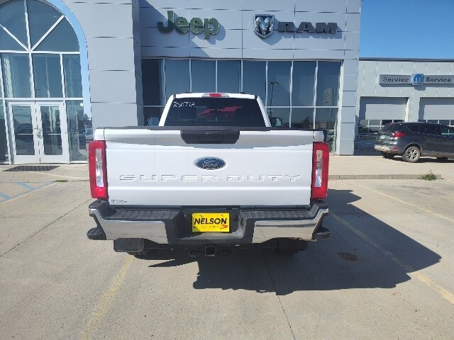 2024 Ford F-350 photo 4