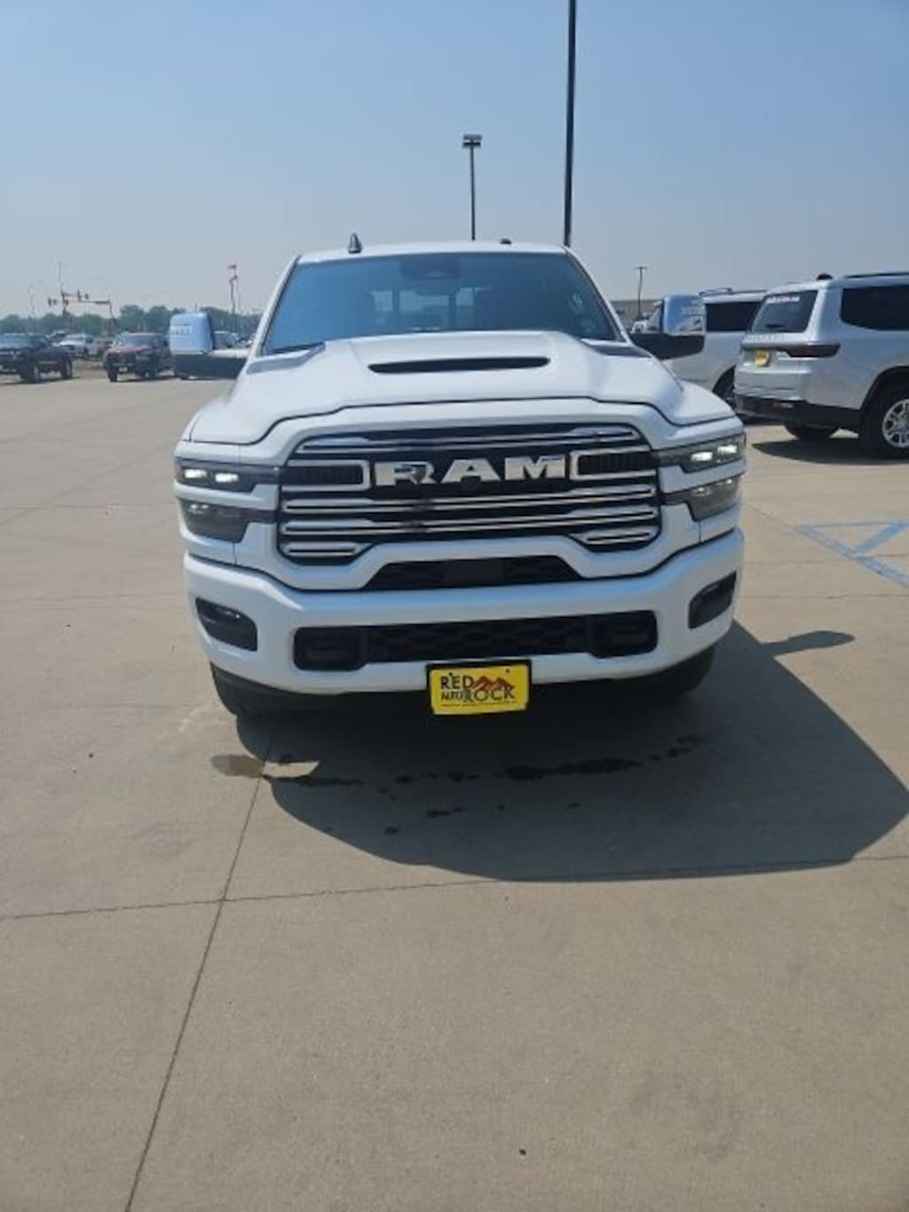 New 2025 Ram 3500 LARAMIE CREW CAB 4X4 8' BOX Pickup