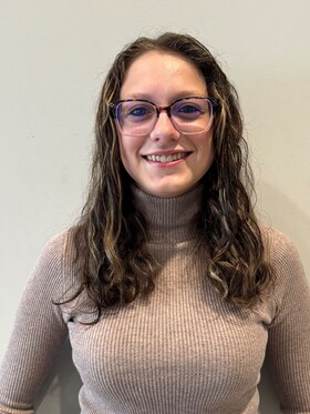 Staff member Rebeca Davis from ID_2a407b655510