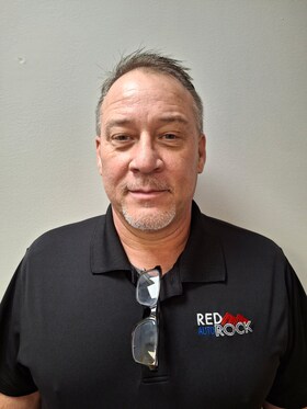 Staff member Robert Hand from ID_2a407b655510