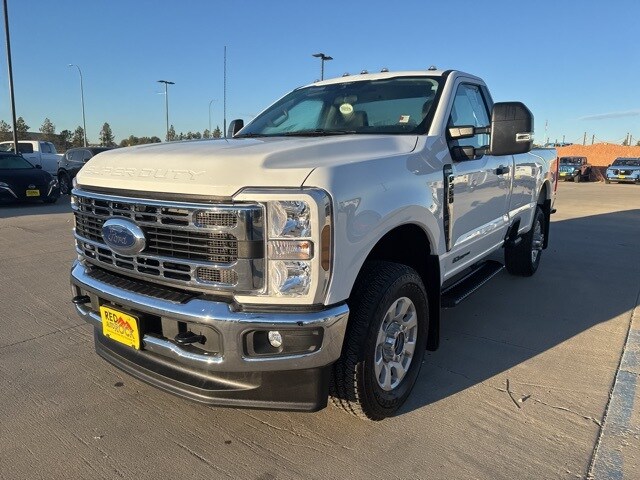 2024 Ford F-350 photo 4