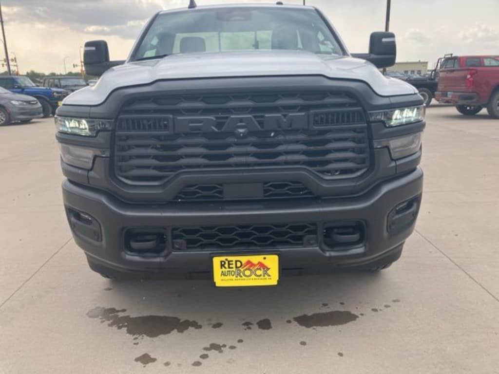 New 2025 Ram 3500 TRADESMAN REGULAR CAB 4X4 8' BOX Pickup