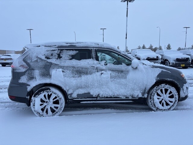 2020 Nissan Rogue SL photo 4