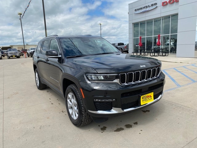 Used 2023 Jeep Grand Cherokee L Limited with VIN 1C4RJKBG2P8783067 for sale in Watford City, ND