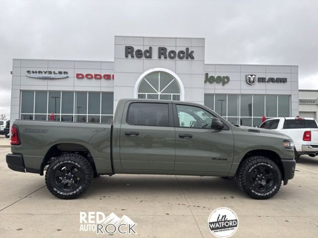 New 2026 Ram 1500 WARLOCK CREW CAB 4X4 5'7 BOX Pickup