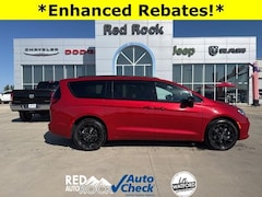 2026 Chrysler Pacifica LIMITED AWD Passenger Van