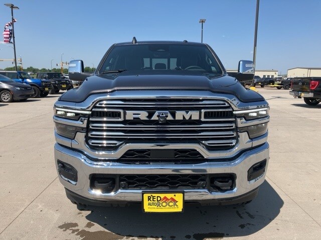 2025 Ram 2500 Laramie photo 3