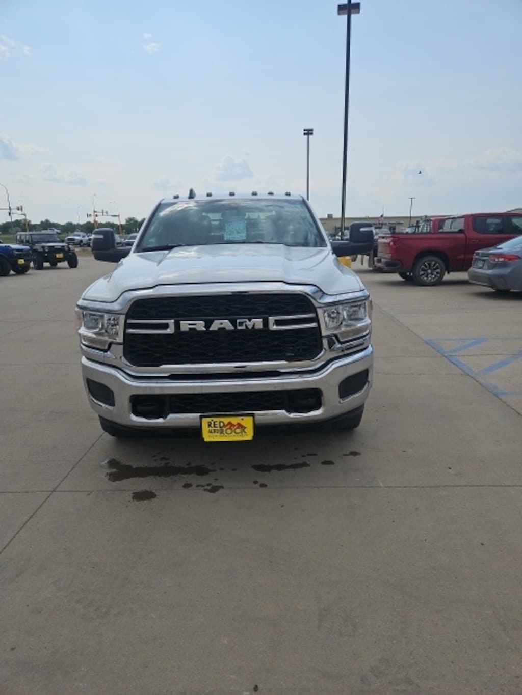 New 2024 Ram 3500 Chassis Cab 3500 TRADESMAN CREW CAB CHASSIS 4X4 60' CA Pickup