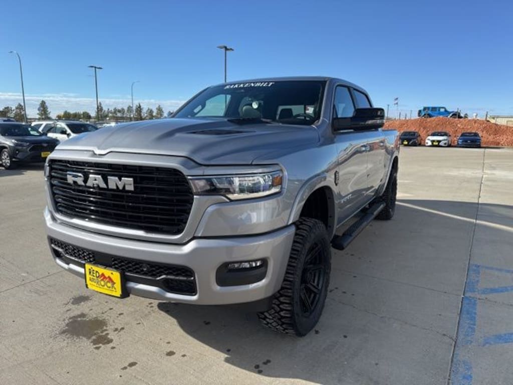 New 2026 Ram 1500 LARAMIE CREW CAB 4X4 5'7 BOX Pickup