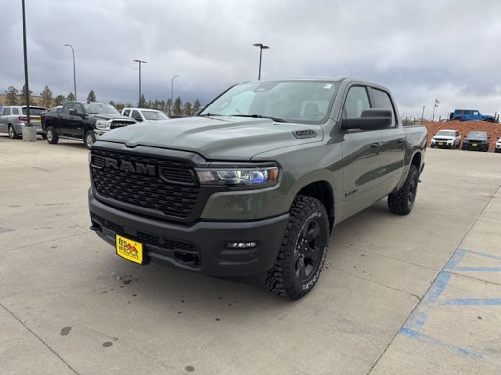 New 2026 Ram 1500 WARLOCK CREW CAB 4X4 5'7 BOX Pickup