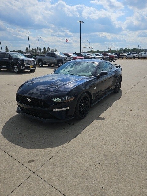 2021 Ford Mustang GT photo 4