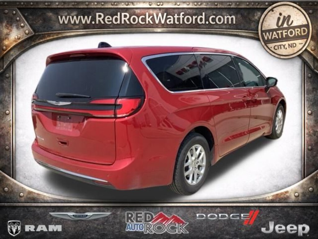 Used 2025 Chrysler Pacifica Select Minivan/Van