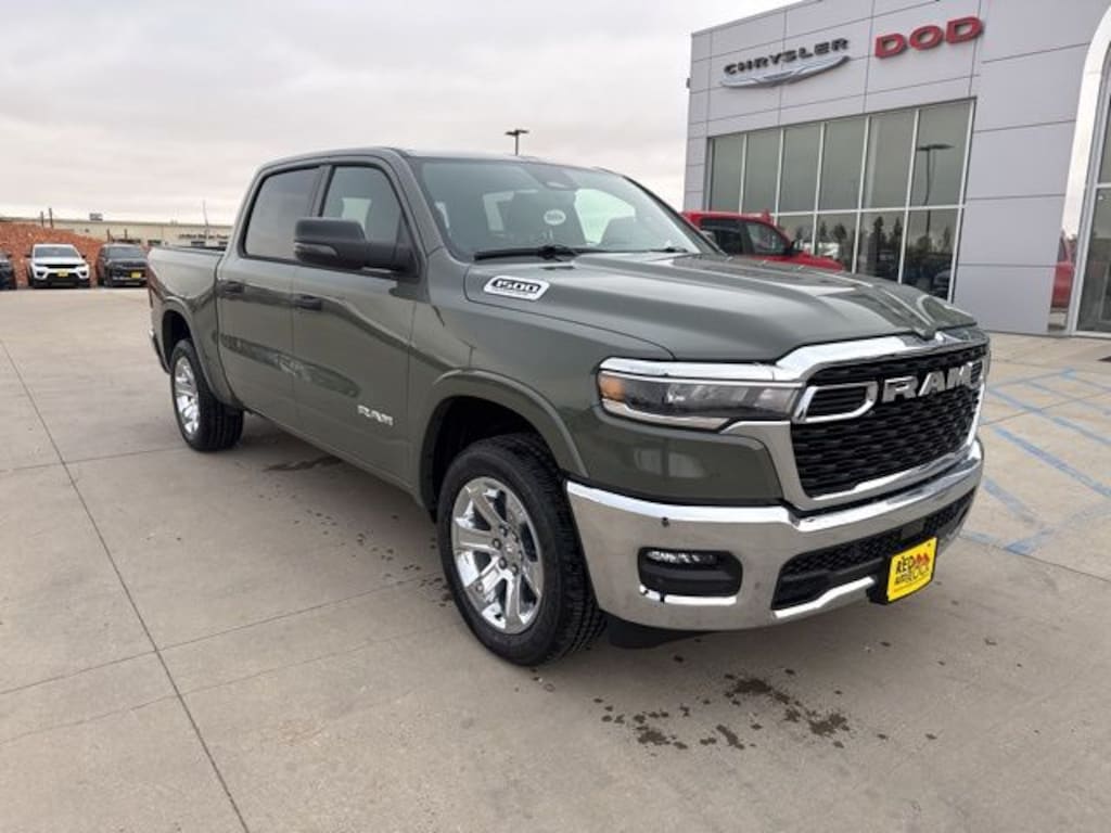 New 2026 Ram 1500 BIG HORN CREW CAB 4X4 5'7 BOX Pickup