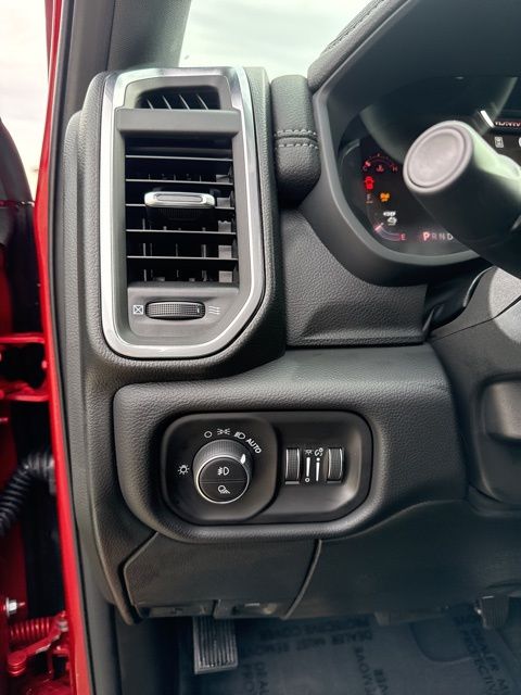 2026 RAM 3500 Laramie - Photo 22