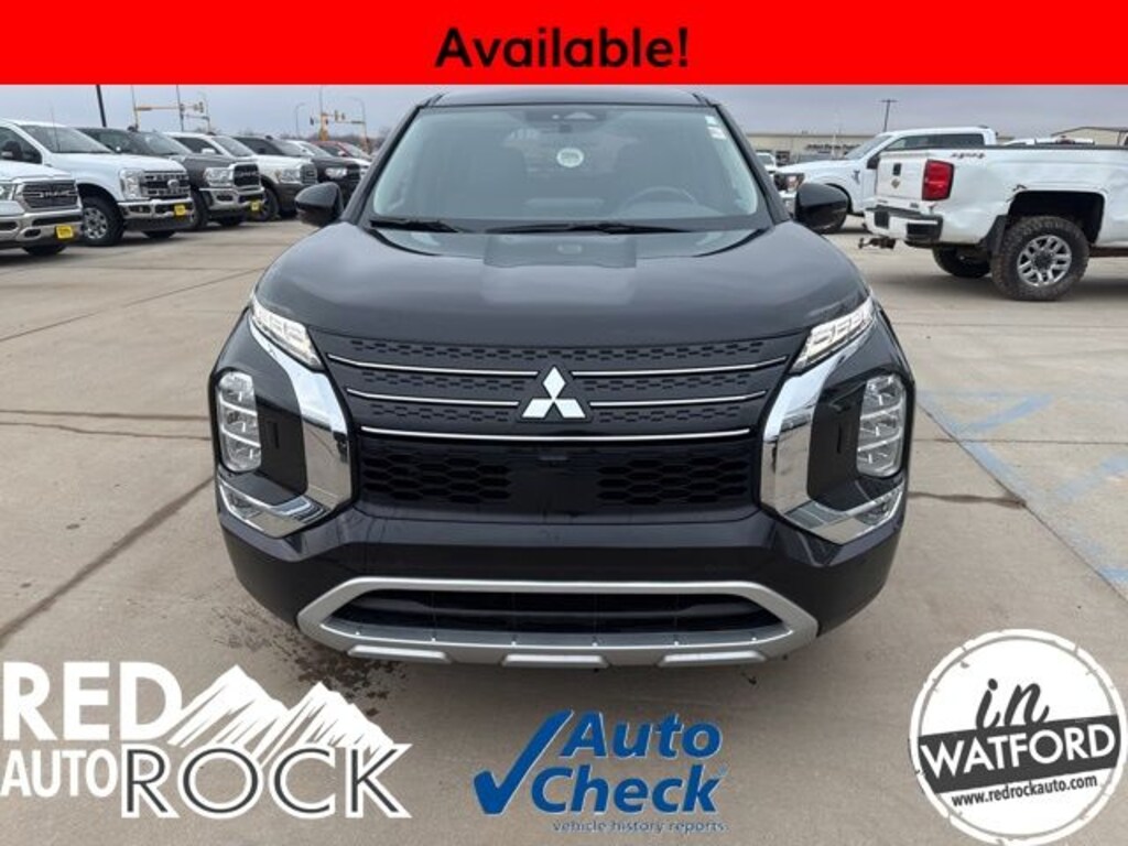 Used 2024 Mitsubishi Outlander SE SUV