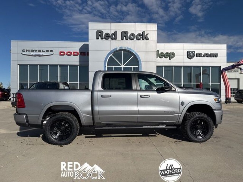 New 2026 Ram 1500 LARAMIE CREW CAB 4X4 5'7 BOX Pickup