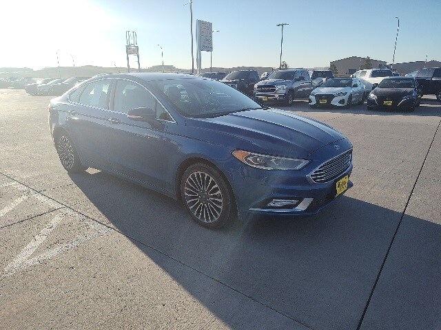 2017 Ford Fusion Titanium photo 3