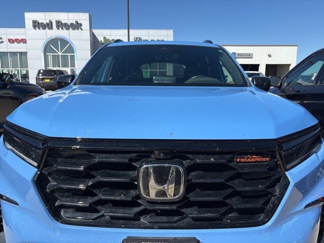 2024 Honda Pilot TrailSport photo 3