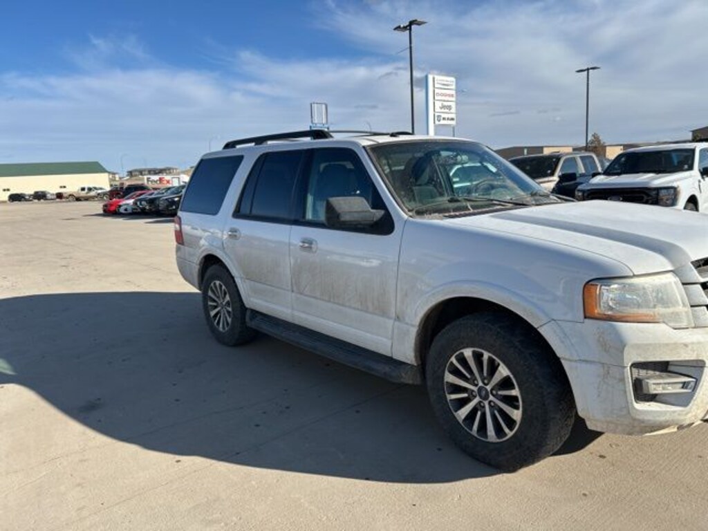 Used 2017 Ford Expedition XLT SUV