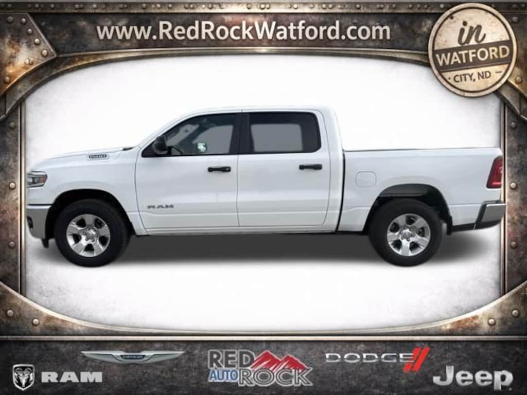 New 2026 Ram 1500 TRADESMAN CREW CAB 4X4 5'7 BOX Pickup