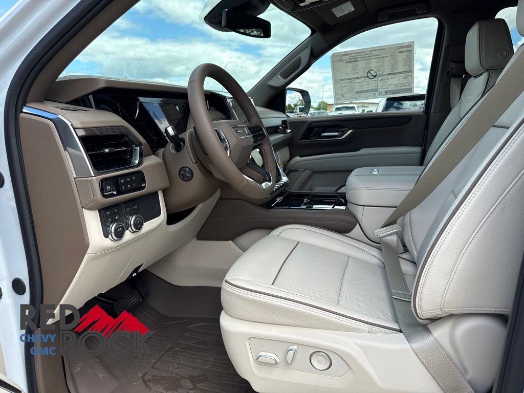 2026 GMC Yukon XL Denali - Photo 10