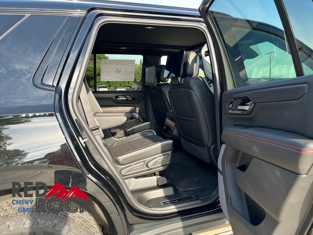 2026 GMC Yukon AT4 Ultimate - Photo 13