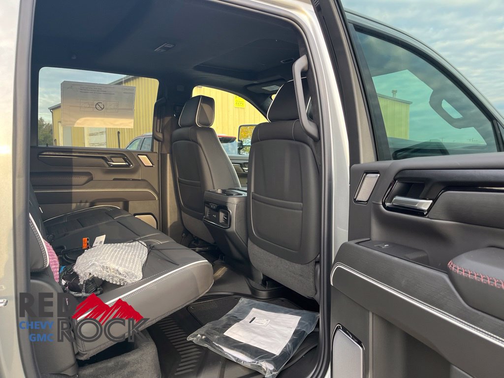 2026 GMC Sierra 2500HD AT4X - Photo 13