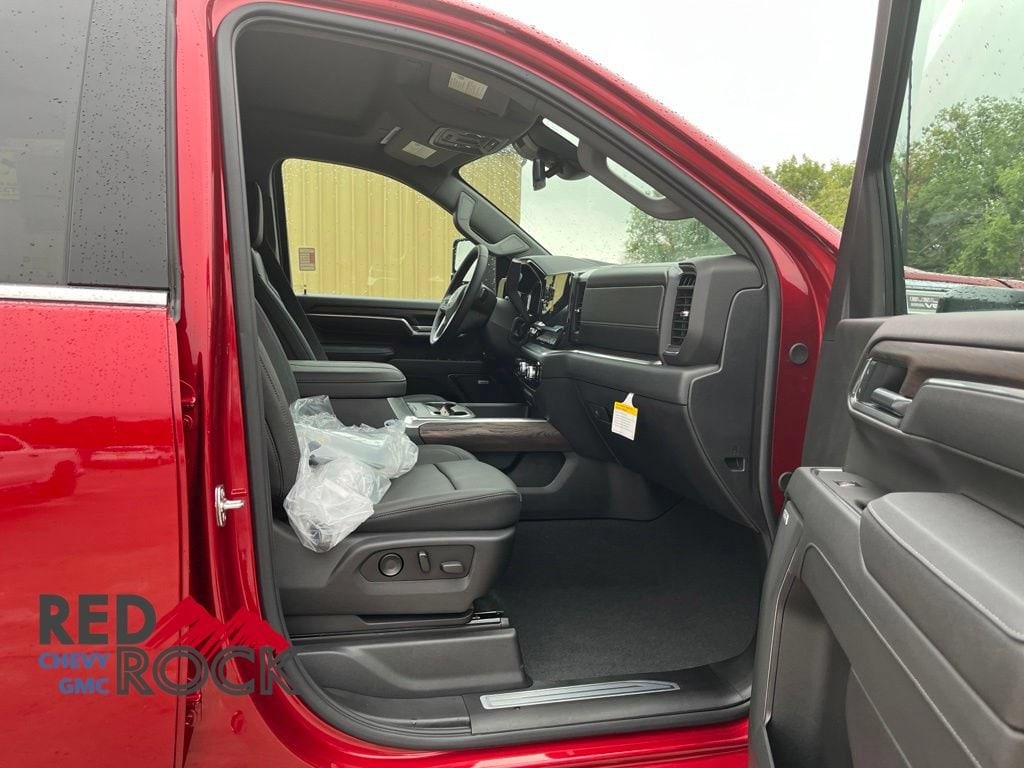 2026 GMC Sierra 3500HD SLT - Photo 12