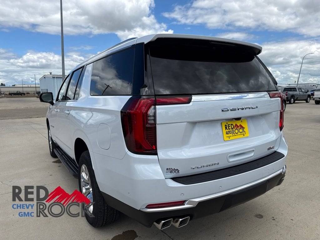2026 GMC Yukon XL Denali - Photo 7