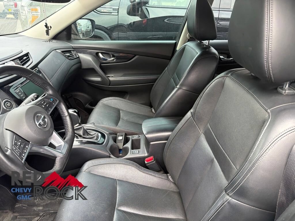 Used 2018 Nissan Rogue SL
