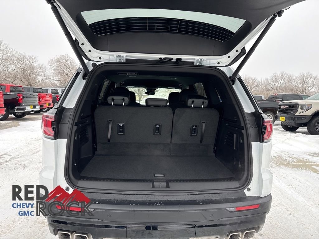 2026 GMC Acadia AT4 - Photo 9