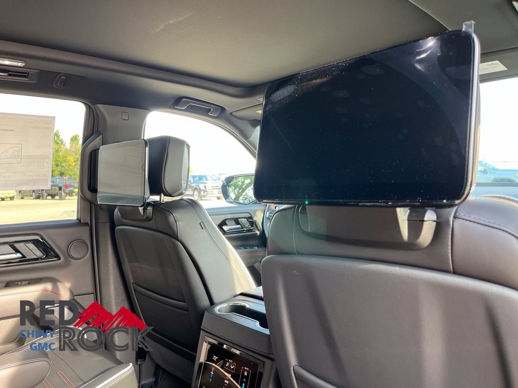 2026 GMC Yukon AT4 Ultimate - Photo 15