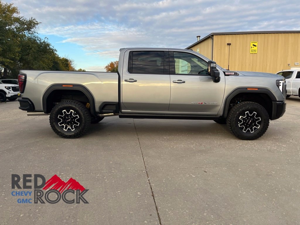 2026 GMC Sierra 2500HD AT4X - Photo 8