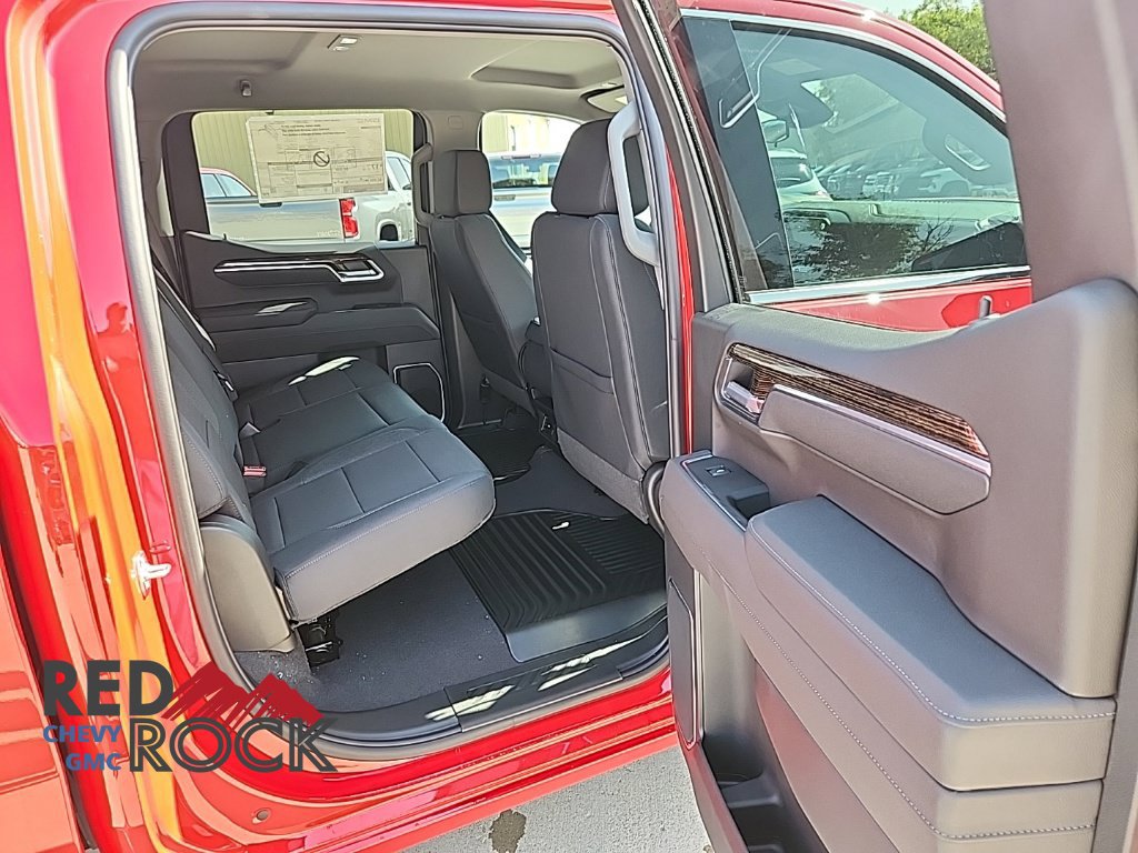 2026 GMC Sierra 1500 SLE - Photo 13