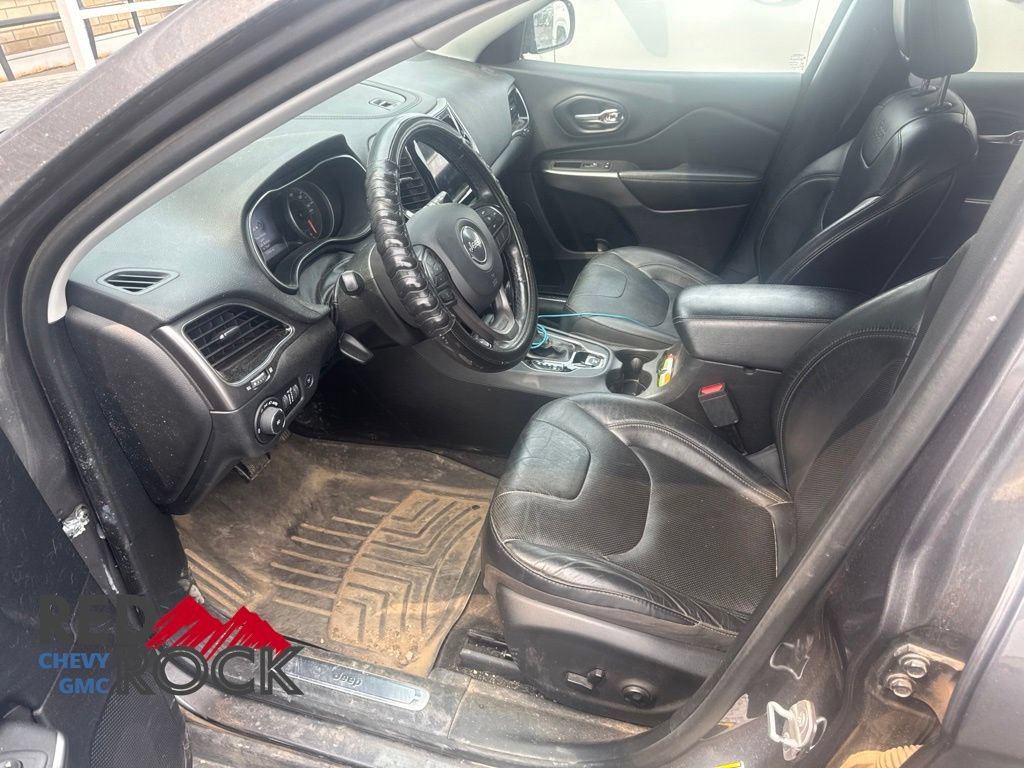 Used 2020 Jeep Cherokee Limited with VIN 1C4PJMDX8LD597003 for sale in Williston, ND