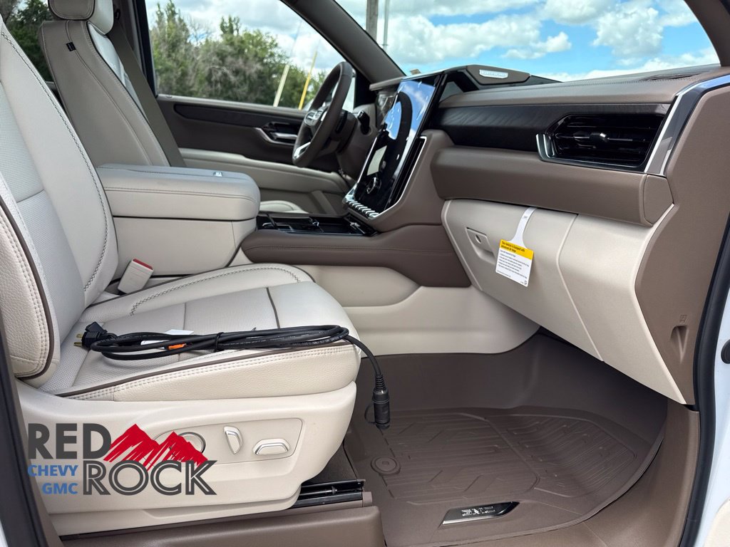 2026 GMC Yukon XL Denali - Photo 11